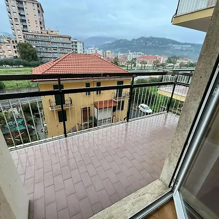 Casa Ninna A Due Passi Dal Mare דירה טאג'ה